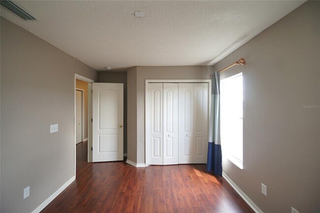 Building Photo - 8718 Sandy Plains Dr