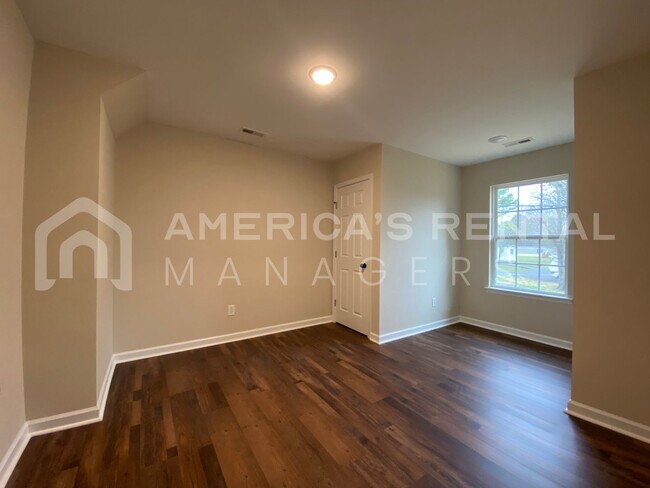 Building Photo - Home for Rent in Cullman! View with 48 Hou...