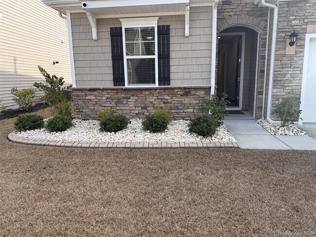 Building Photo - 261 Calhoun Fls Dr
