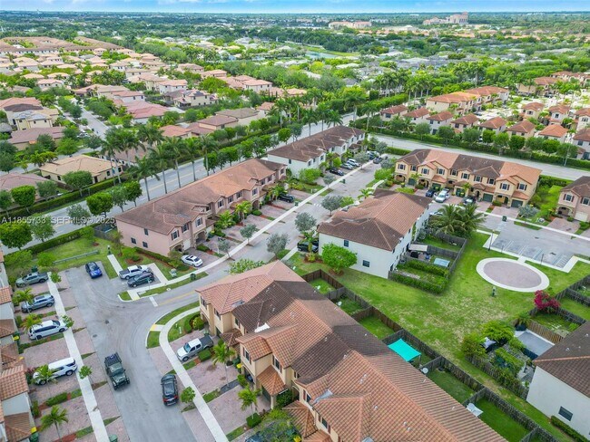 Building Photo - 3763 SE 2nd St