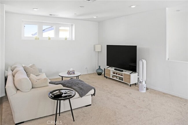 Building Photo - 16670 Crocus Ln