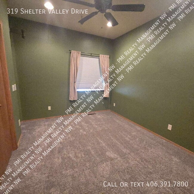 Building Photo - 319 Shelter Valley Dr