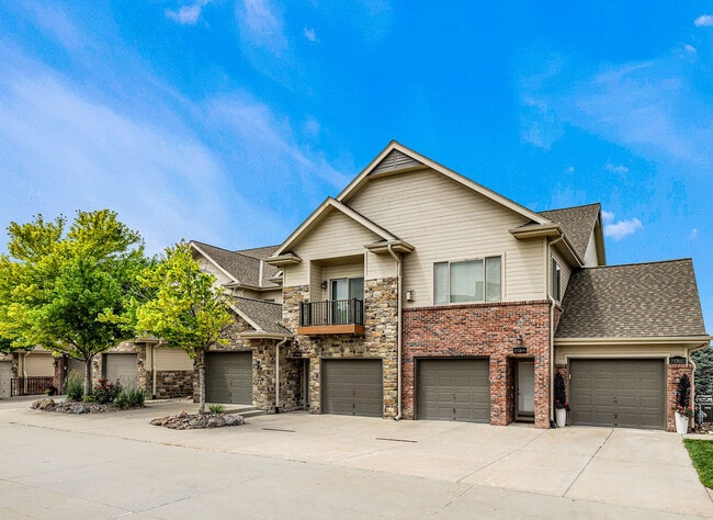 Building Photo - Bellbrook Townhomes