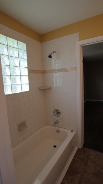 Building Photo - 2425 Chapel Avenue