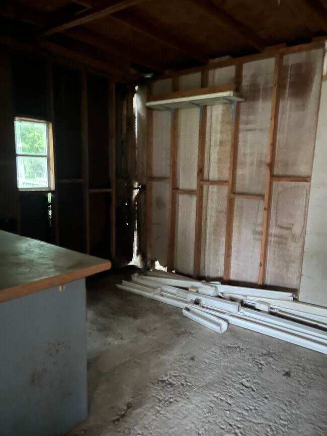 Building Photo - 5857 Dennis Ave