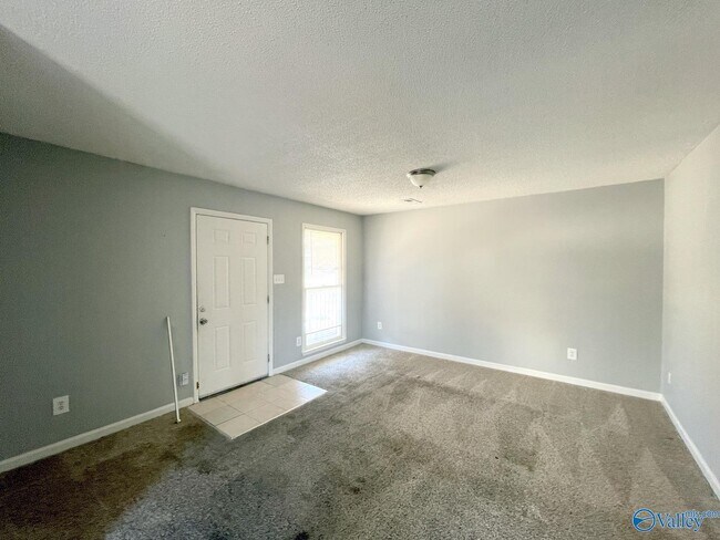 Building Photo - 1507 Halston Cir NW