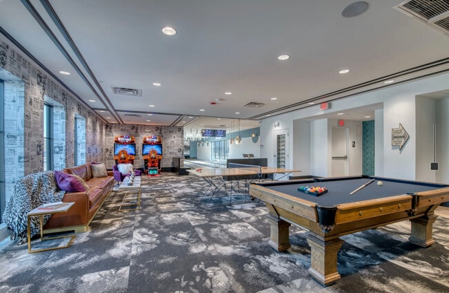 Building Photo - 806 Foxworth Blvd