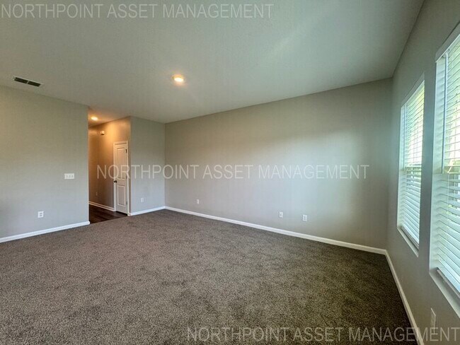 Building Photo - "AUGUST MOVE IN SPECIAL: $500 off on 2nd M...