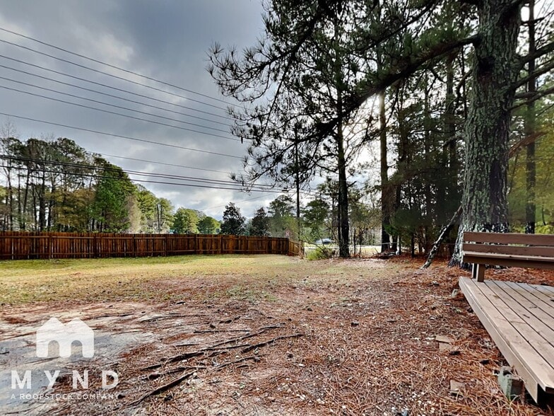 Building Photo - 2814 Bay Leaf Dr SE