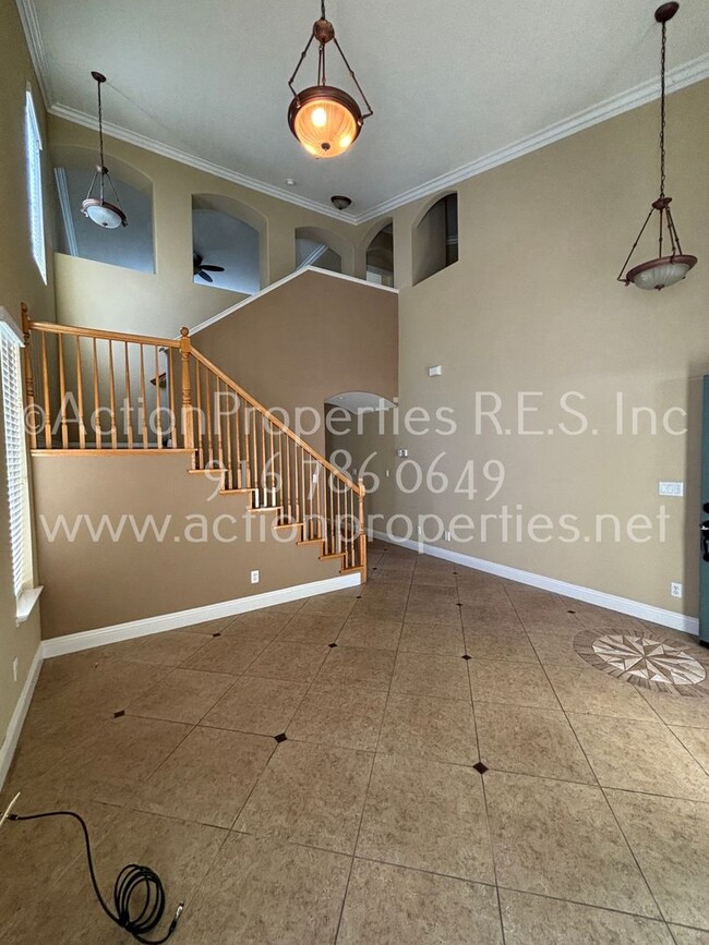 Building Photo - West Roseville, Crocker Ranch Two Story, 4...