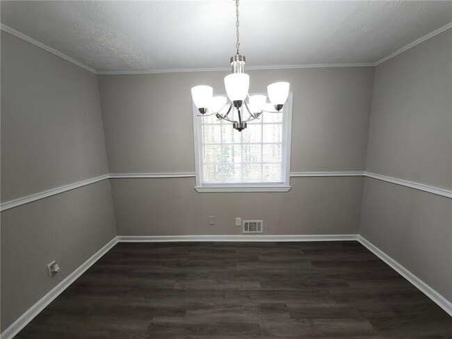 Building Photo - 2879 Port Royal Ln