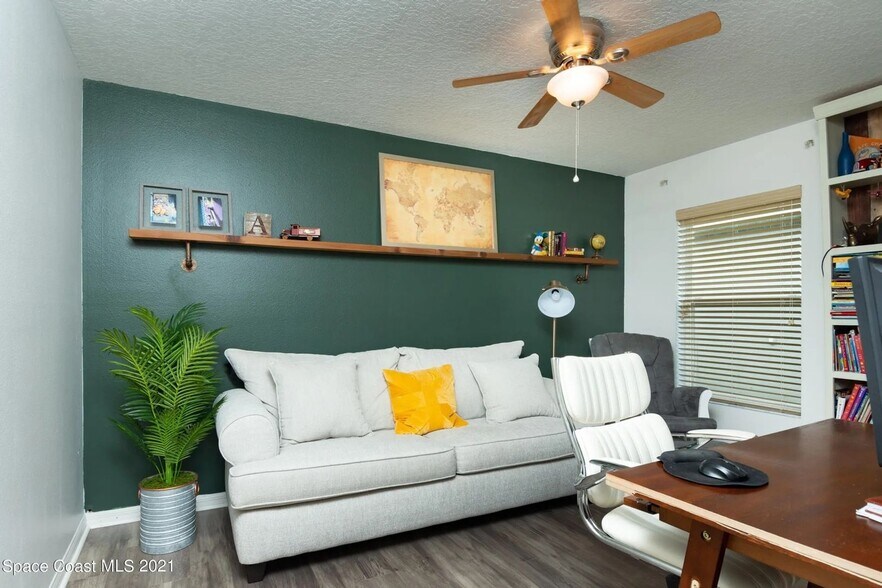 Building Photo - 3605 Burdock Ave
