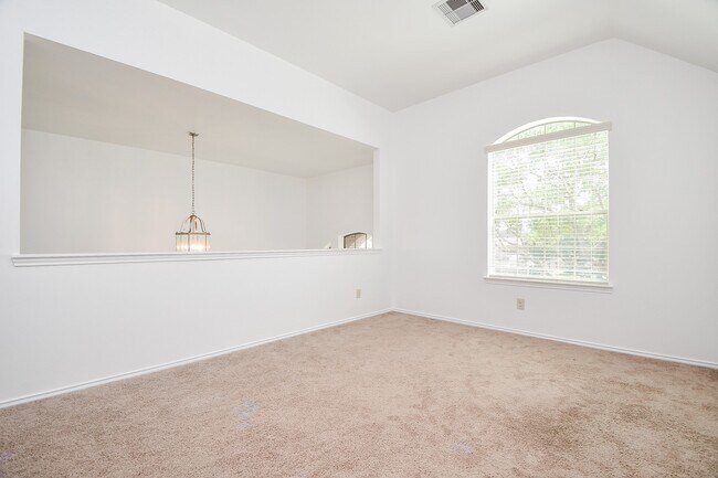 Building Photo - 11110 Oriole Creek Ln