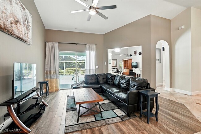 Building Photo - 5891 Golden Oaks Ln