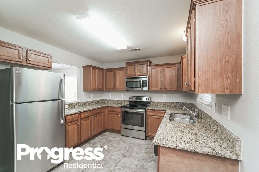 Building Photo - 5141 Autumn Oak Dr
