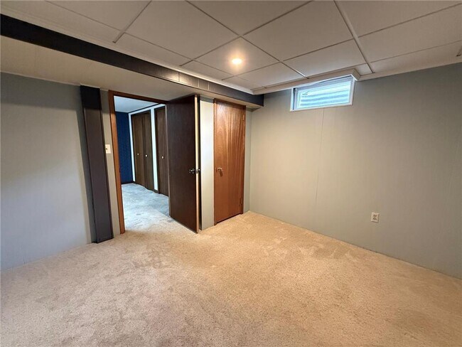 Building Photo - 225 Sunrise Blvd