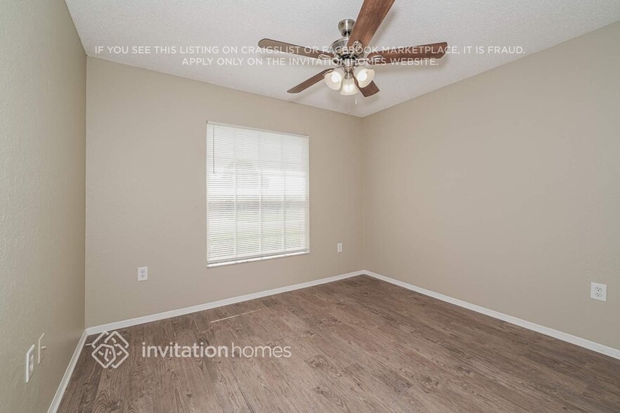 Building Photo - 7988 Oak Run Cir