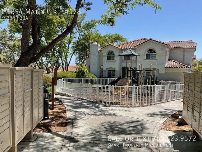 Building Photo - 1894 Matin Cir