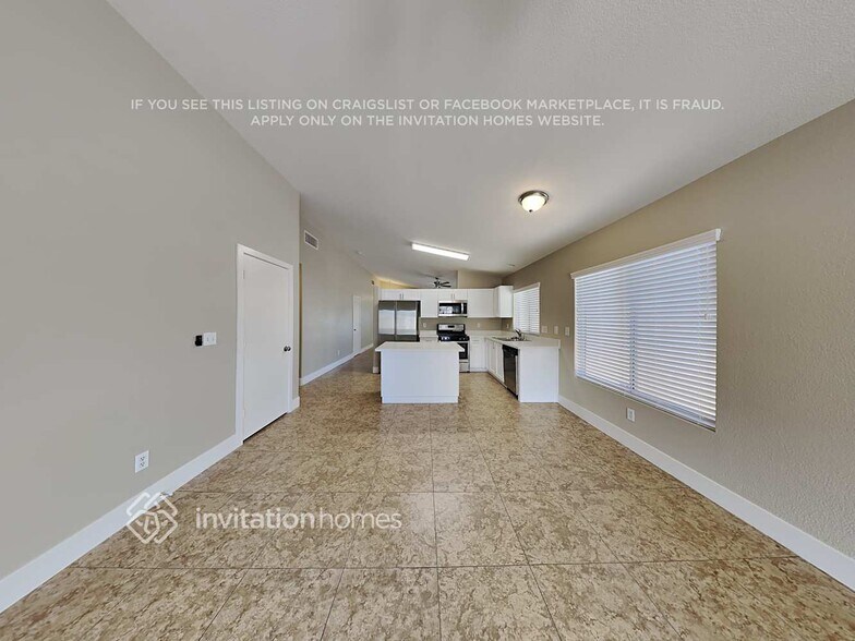 Building Photo - 682 Emerald City Ave