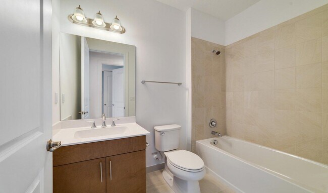 Building Photo - 9952 Brickhill Dr