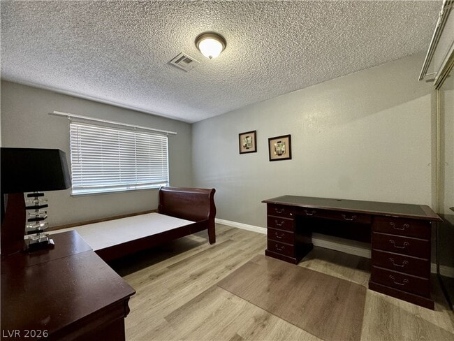 Building Photo - 6224 Meadow Haven Ln