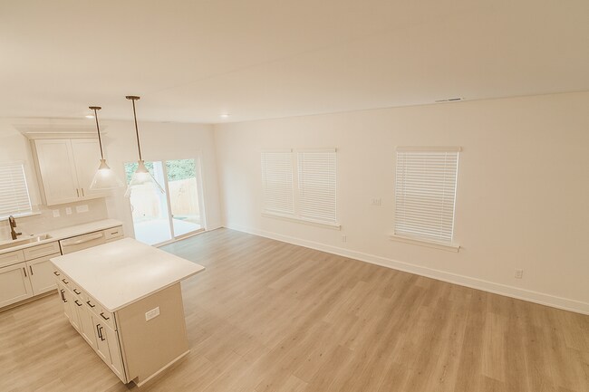 Building Photo - Bright & Modern New Construction Townhome