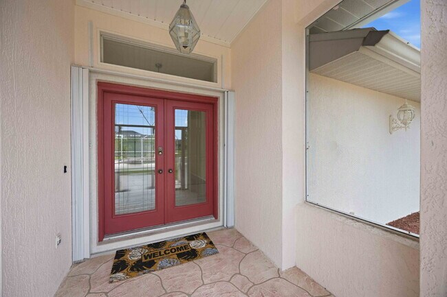 Building Photo - "Spacious 3-Bedroom Retreat with 2 Full Baths in Rotonda West Pinehurst!"