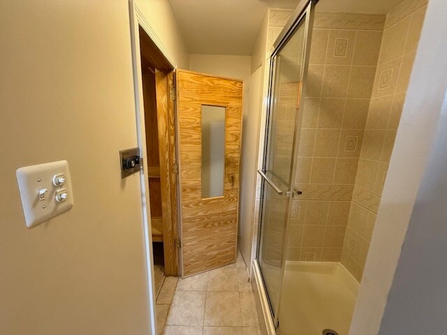 Building Photo - 11 Honeybell Ct