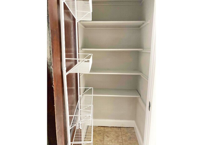 Building Photo - 315 Terrace Ave