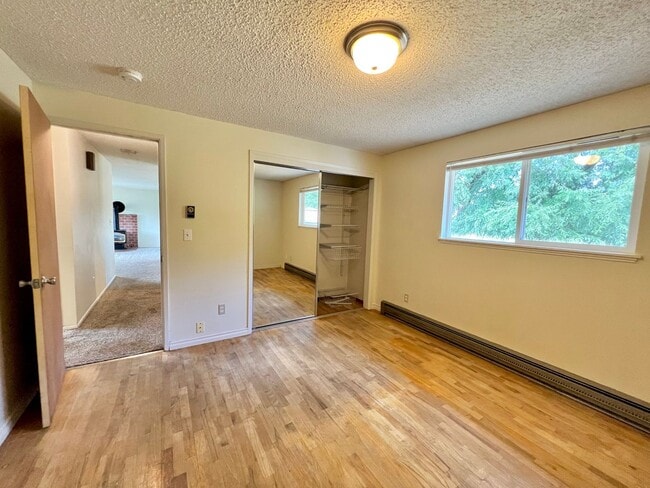 Building Photo - 4 Bedroom Home in Culdesac near CWU