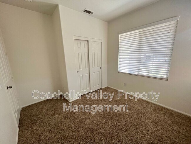 Building Photo - 62806 Kitetail Dr