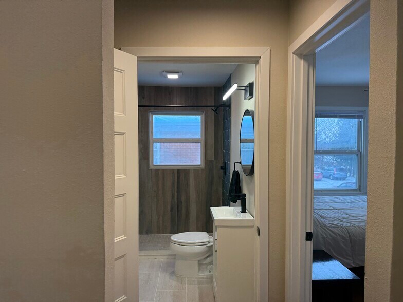 Bathroom - 1213 S Midvale Blvd