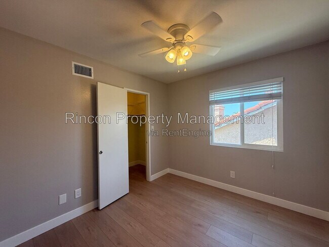 Building Photo - 13106 Knotty Pine St