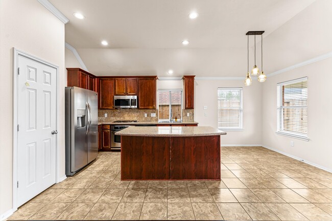 Building Photo - 13009 Castlewind Ln