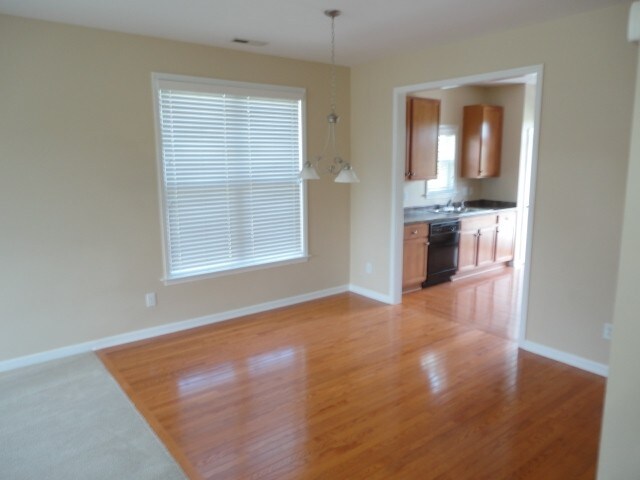 Building Photo - 1105 Willowedge Ct