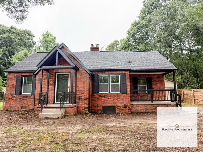 Primary Photo - Your Dream Home Awaits! Fully Updated 3 Be...