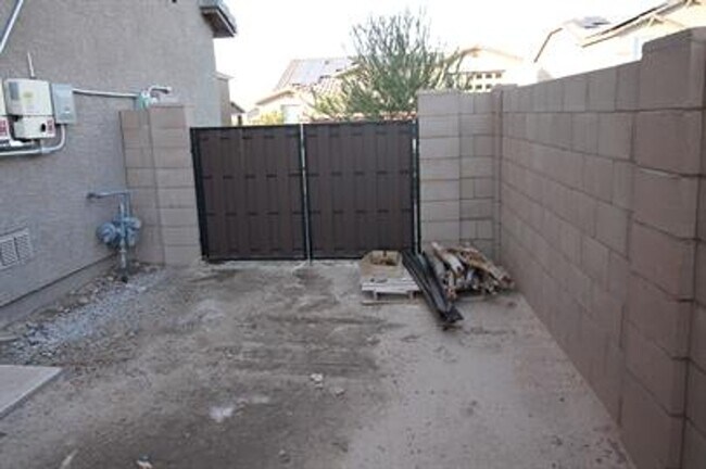 Building Photo - STUNNING 4-Bedroom + Den Home in Gladden Farms!!!!! SOLAR PANELS!!!