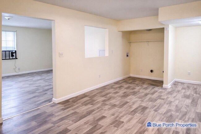 Building Photo - Mosely St Unit B