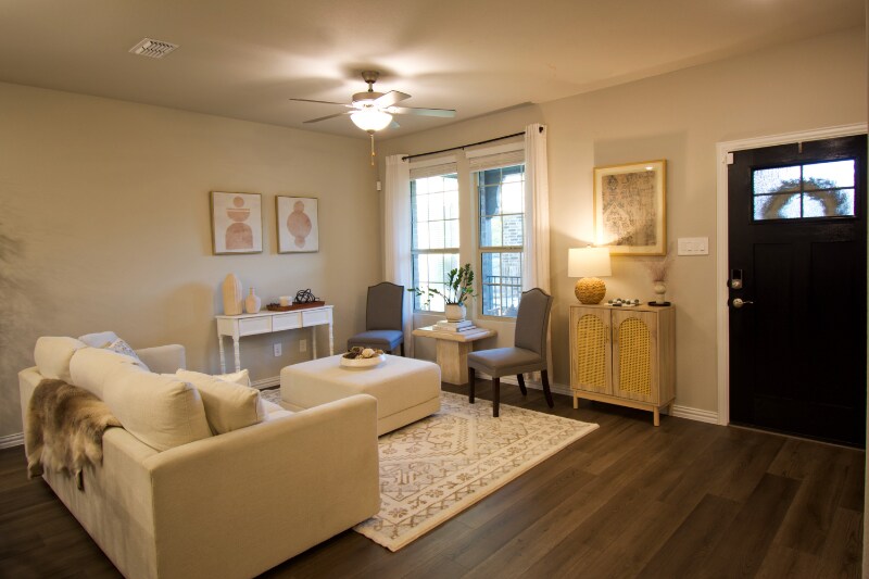 Building Photo - 2712 Big Bend Mews