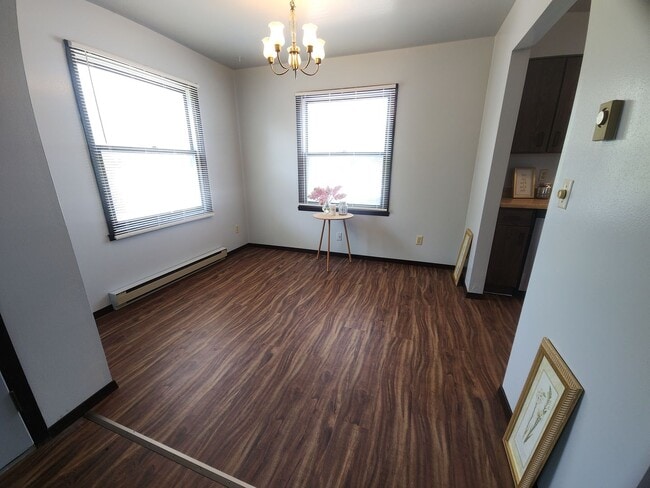 Building Photo - 1129 Primrose Ct