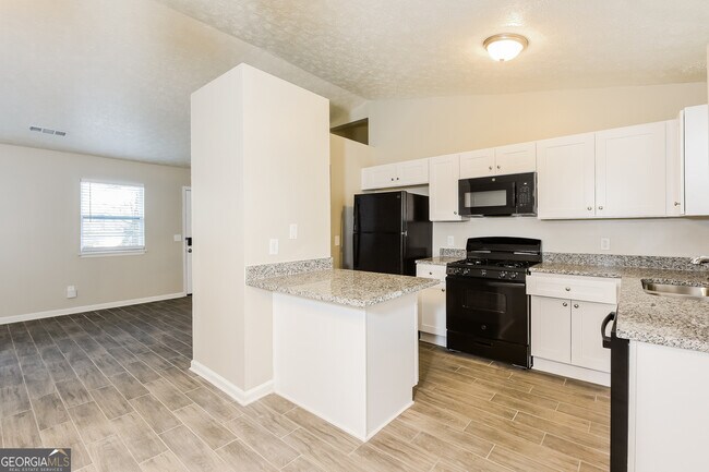 Building Photo - 5437 Mallard Trail