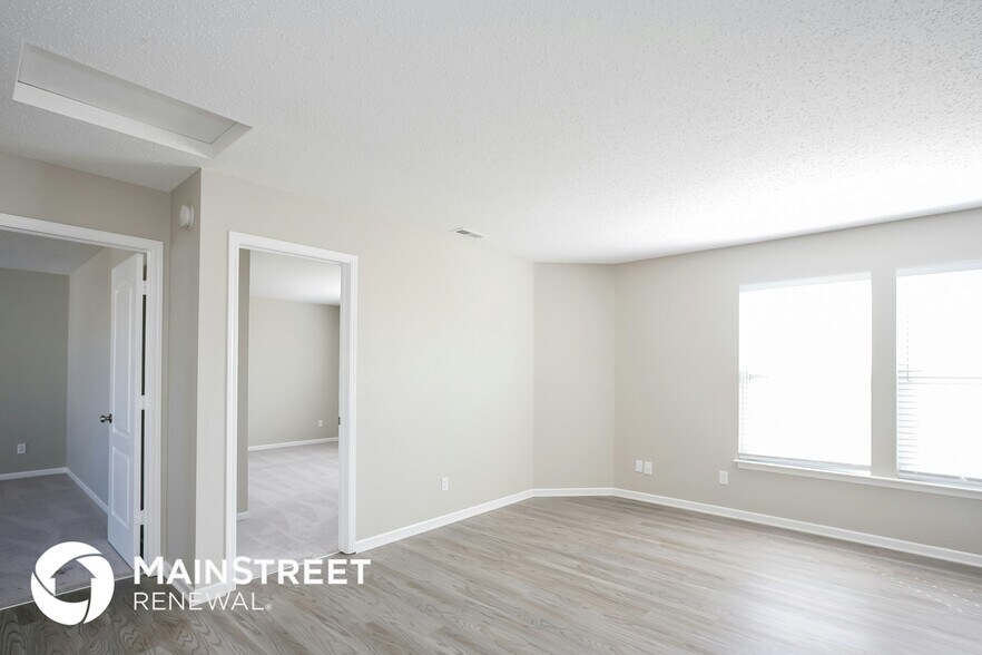 Building Photo - 6849 W Stansbury Blvd