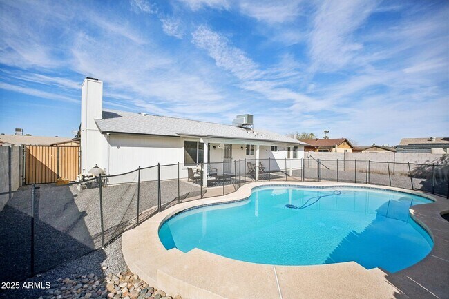 Building Photo - 6123 W Karen Lee Ln