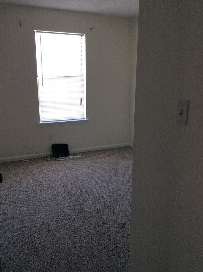 Building Photo - Beautiful Condo Just 3 Blocks from Oceanfront!