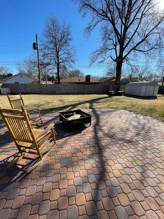 Building Photo - 5801 E Rockhill St