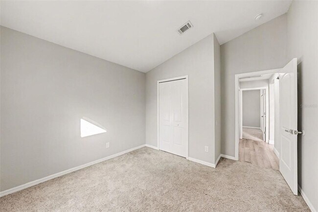 Building Photo - 12524 Midpointe Dr