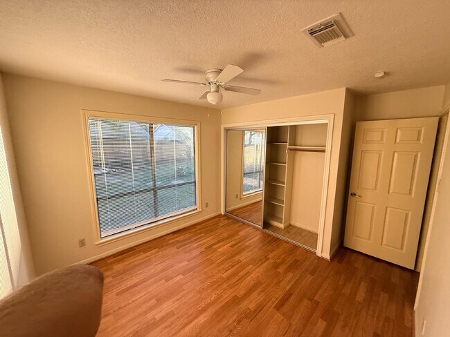 Building Photo - 16214 Dunmoor Dr