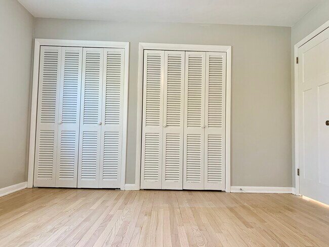 Building Photo - 118 Marcy St