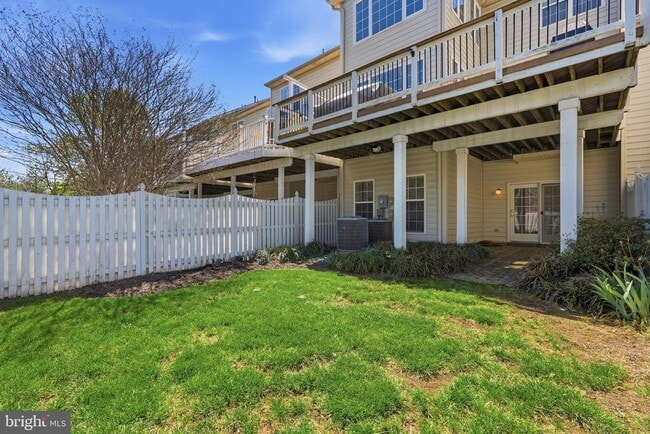 Building Photo - 20060 Northville Hills Terrace