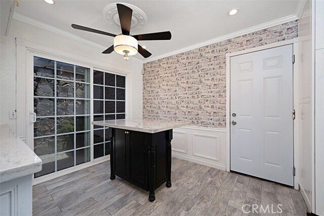 Building Photo - 41495 Avenida De La Reina